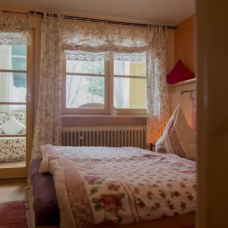 Haus Katzensteig Apartman